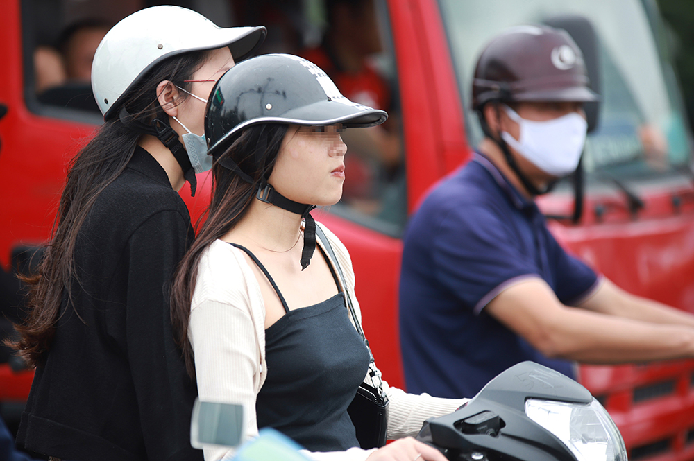 mũ bảo hiểm và Đề nghị cấm mũ bảo hiểm lưỡi trai do không đạt tiêu chuẩn 1